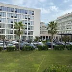 Golem Premium Beach Apartments Daire