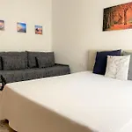 Golem Premium Beach Apartments شقة