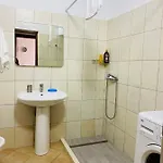 Golem Premium Beach Apartments شقة