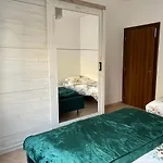 Golem Premium Beach Apartments شقة *
