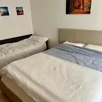 شقة Golem Premium Beach Apartments