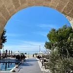 Golem Premium Beach Apartments غوليم