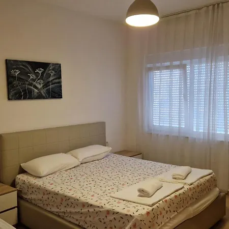 Premium * Golem (Tirana)