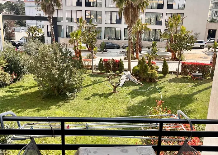 Golem Premium Beach Apartments *