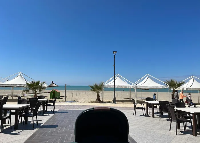 Golem Premium Beach Apartments 格勒姆